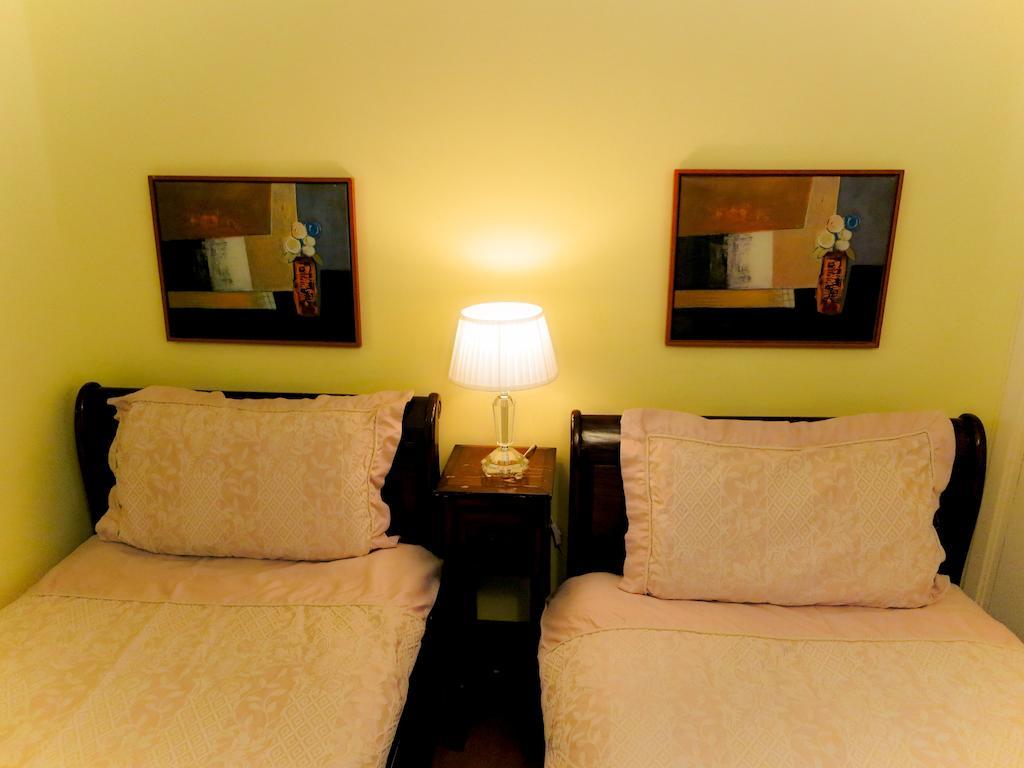 Angel View Bed & Breakfast Guildford Bilik gambar